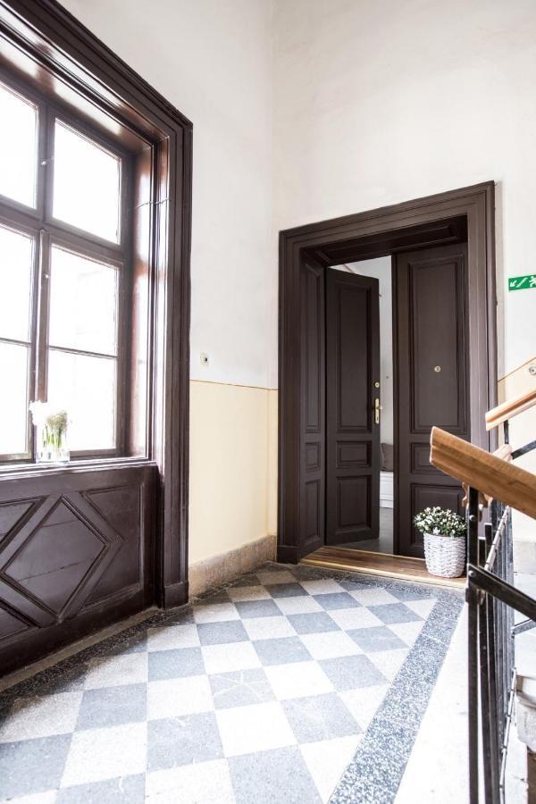 El Gusto Homes Town Sopron Buitenkant foto