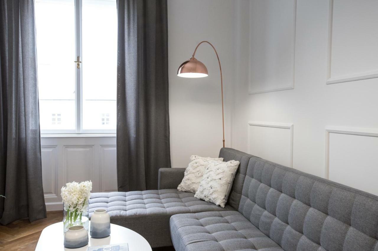 El Gusto Homes Town Sopron Buitenkant foto